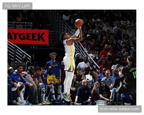 理查德防守端换防弹性良好 勇士小阵容因他而更加灵活